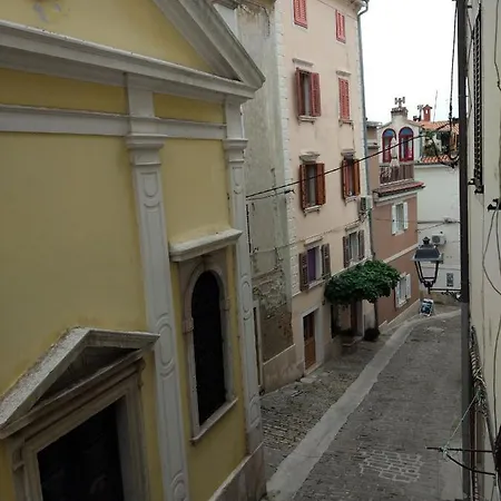 Apartment E & E Piran